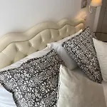 Unique Maison d'hôtes 3*