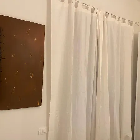Unique 3*