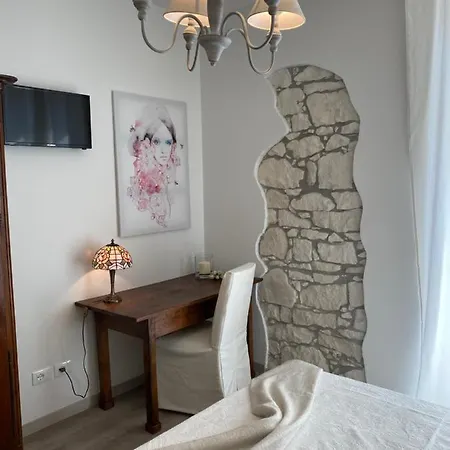 בית הארחה Unique ורונה