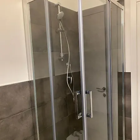 Unique בית הארחה