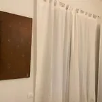 Unique 3*