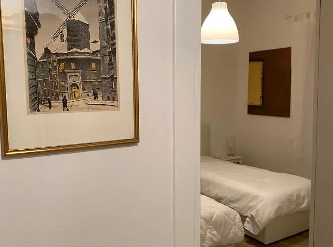 Unique Affittacamere 3*